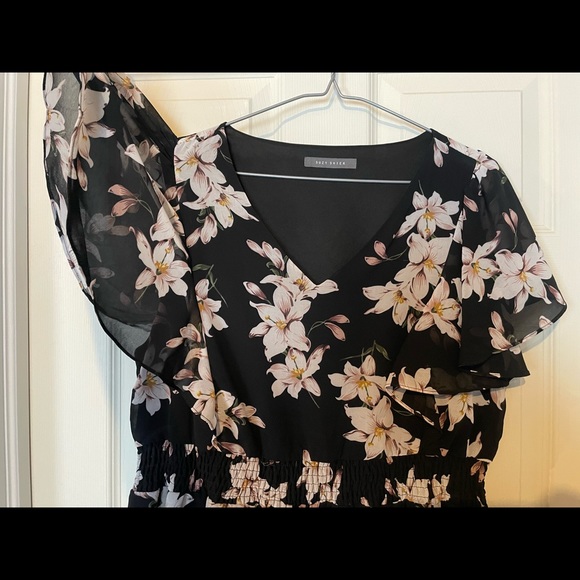 Suzy Shier black and white floral dress - Picture 3 of 5